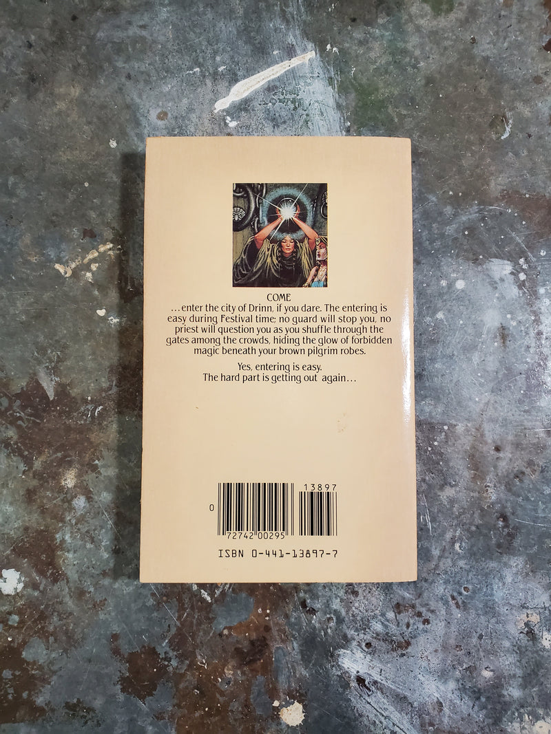 Daughter Of Witches - Patricia C. Wrede