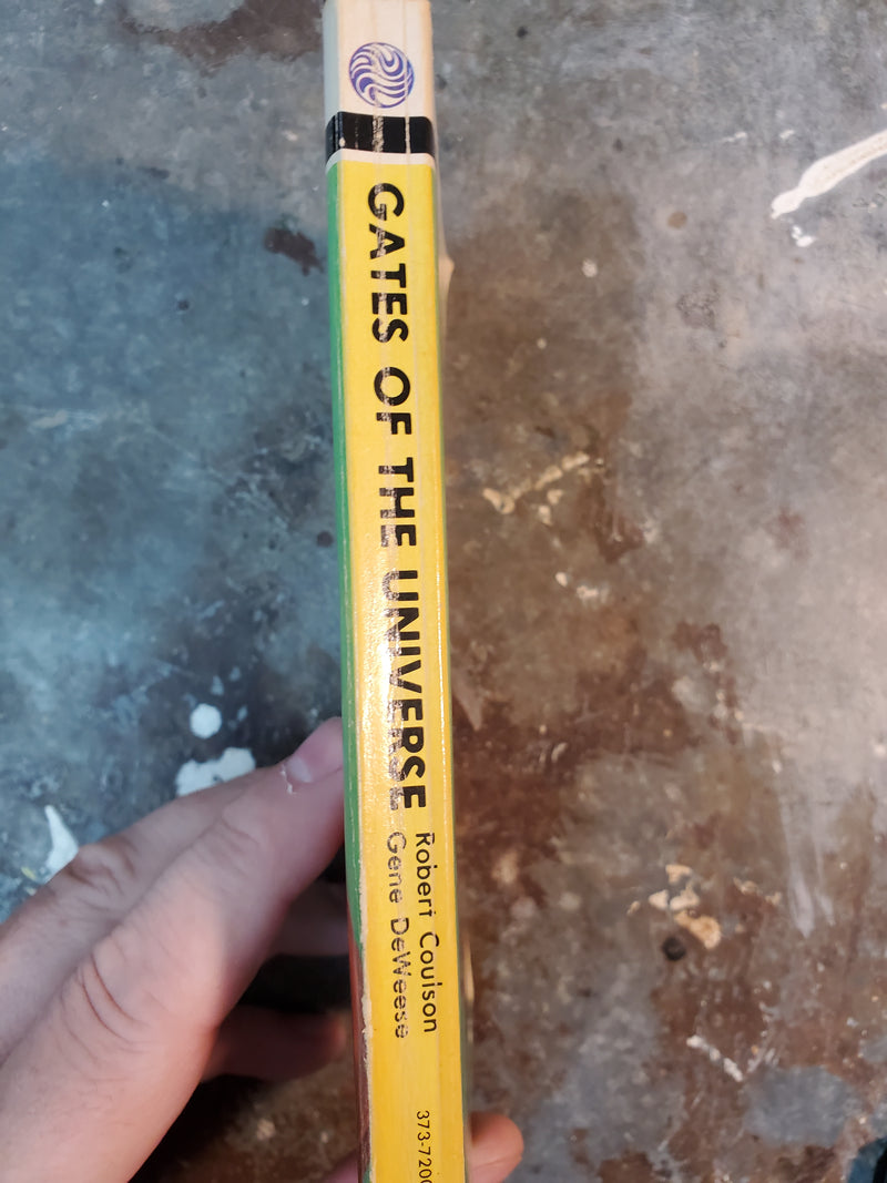 Gates Of The Universe - Robert Coulson & Gene Deweese