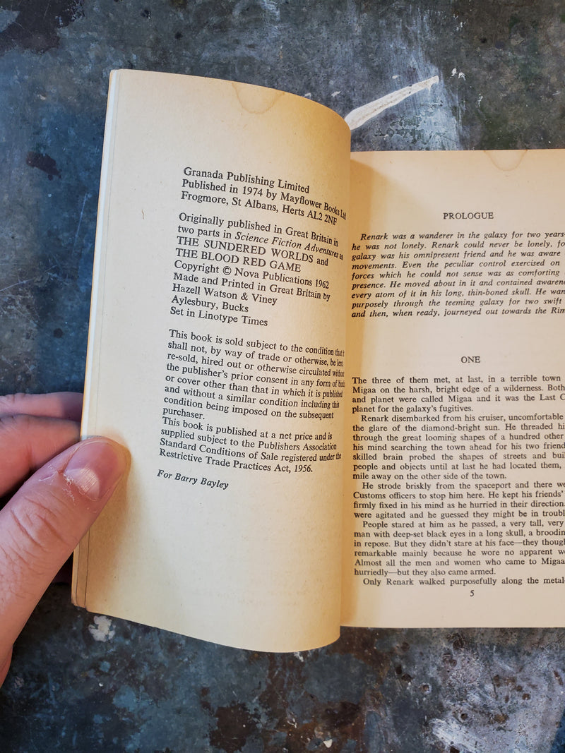 The Blood Red Game - Michael Moorcock