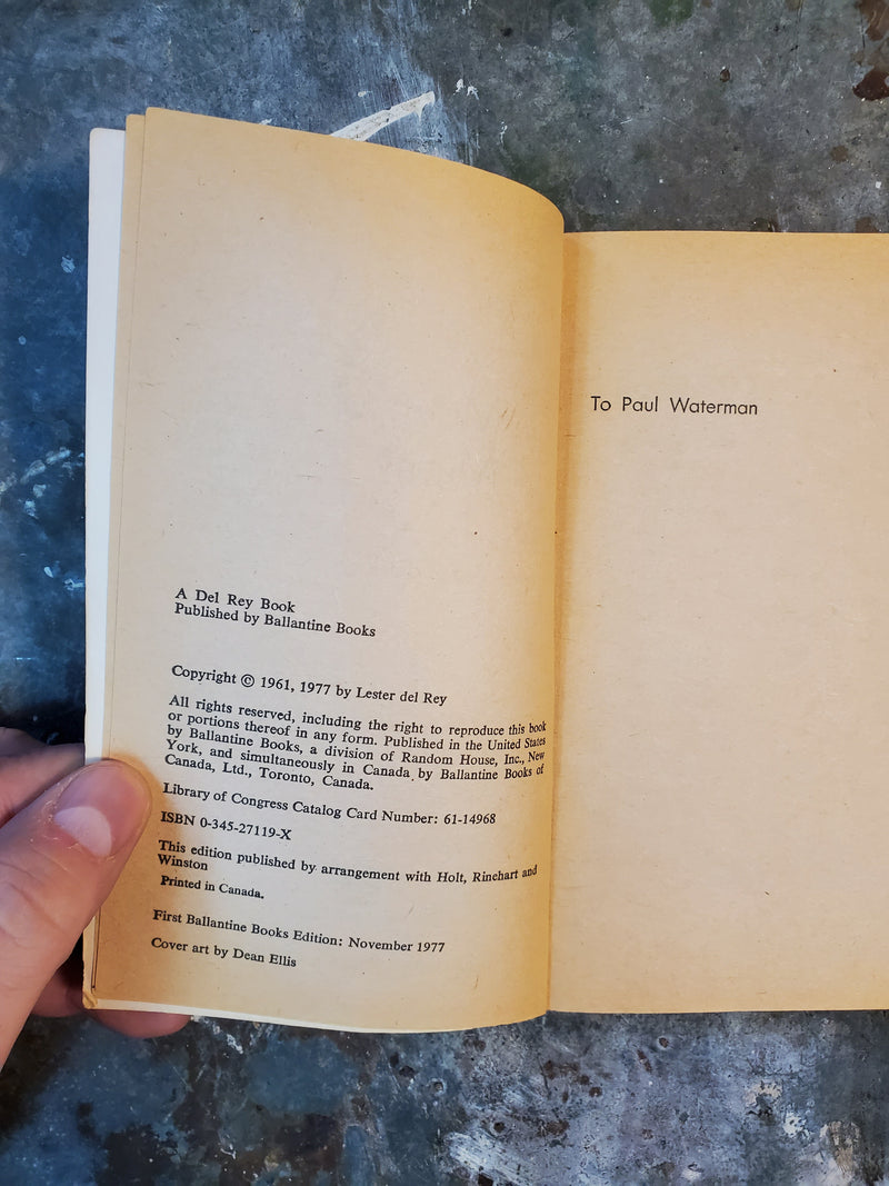 Moon Of Mutiny - Lester del Rey