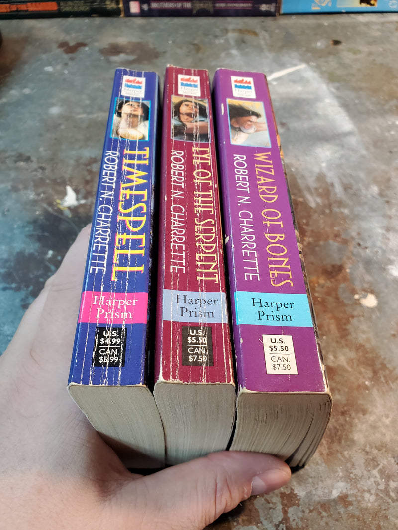 The Chronicle Of Aelwyn Trilogy - Robert N. Charrette