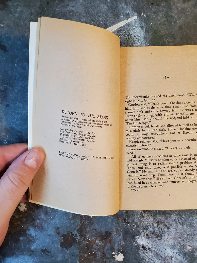 Return To The Stars - Edmond Hamilton