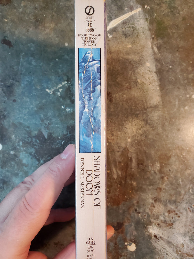 Shadows Of Doom - Dennis L. McKiernan