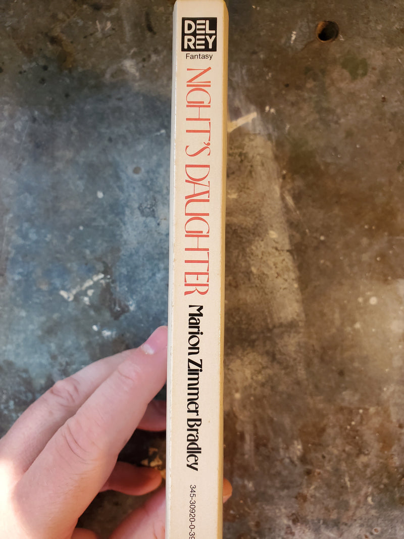 Night's Daughter - Marion Zimmer Bradley