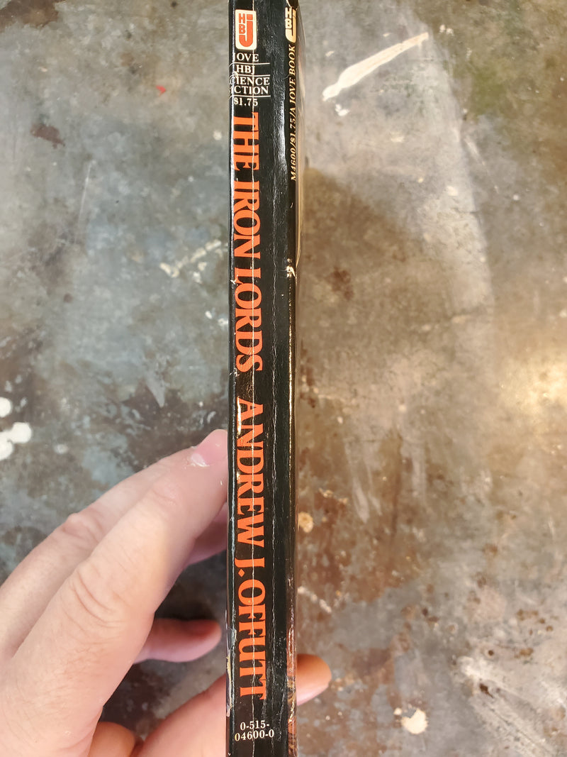 The Iron Lords - Andrew J. Offutt