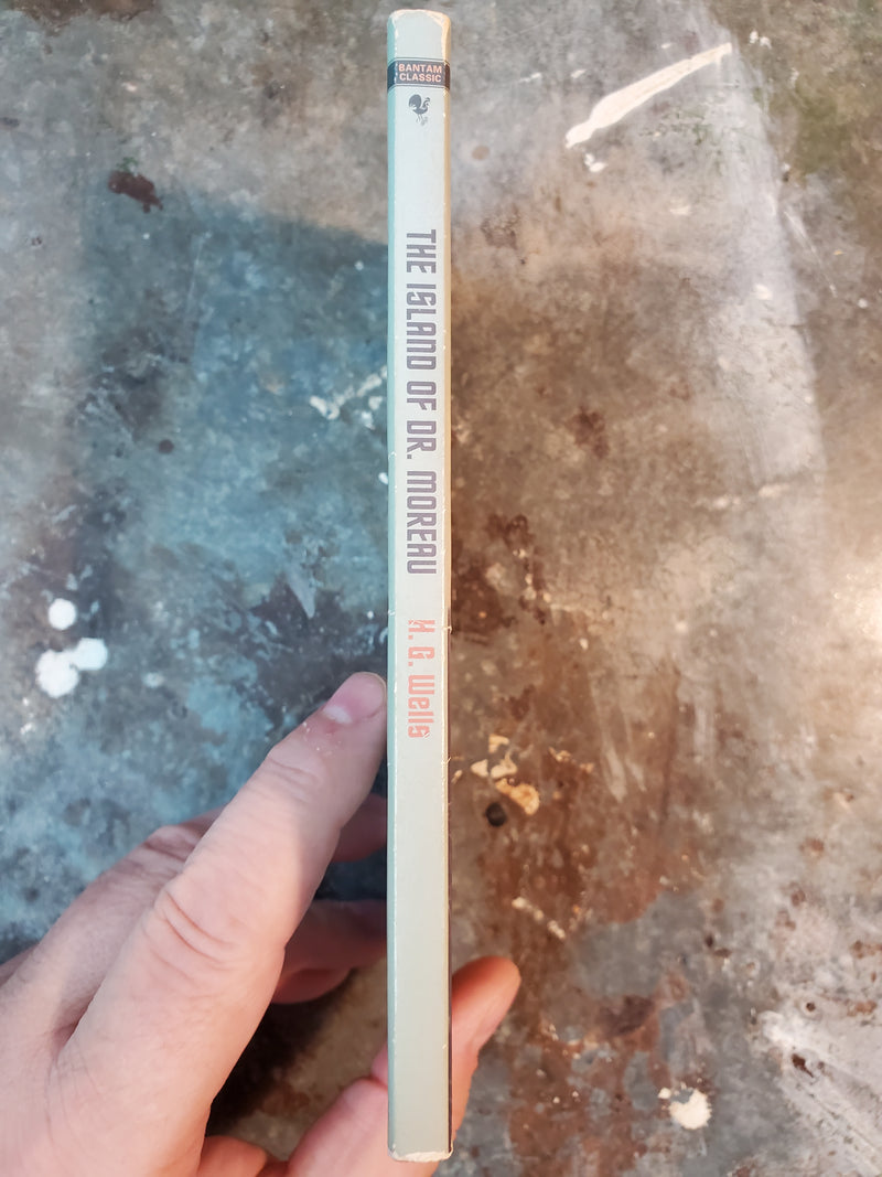 The Island Of Dr. Moreau - H. G. Wells