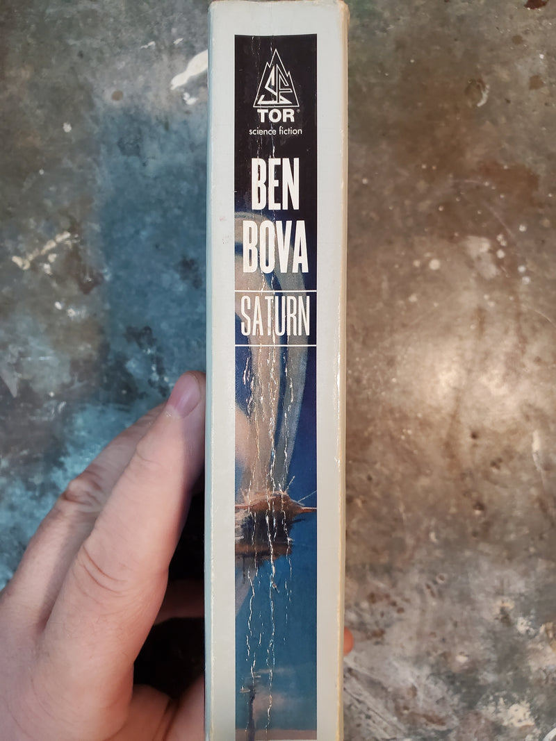 Saturn - Ben Bova