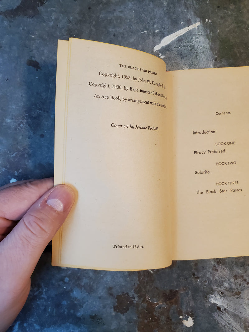 The Black Star Passes - John W. Campbell
