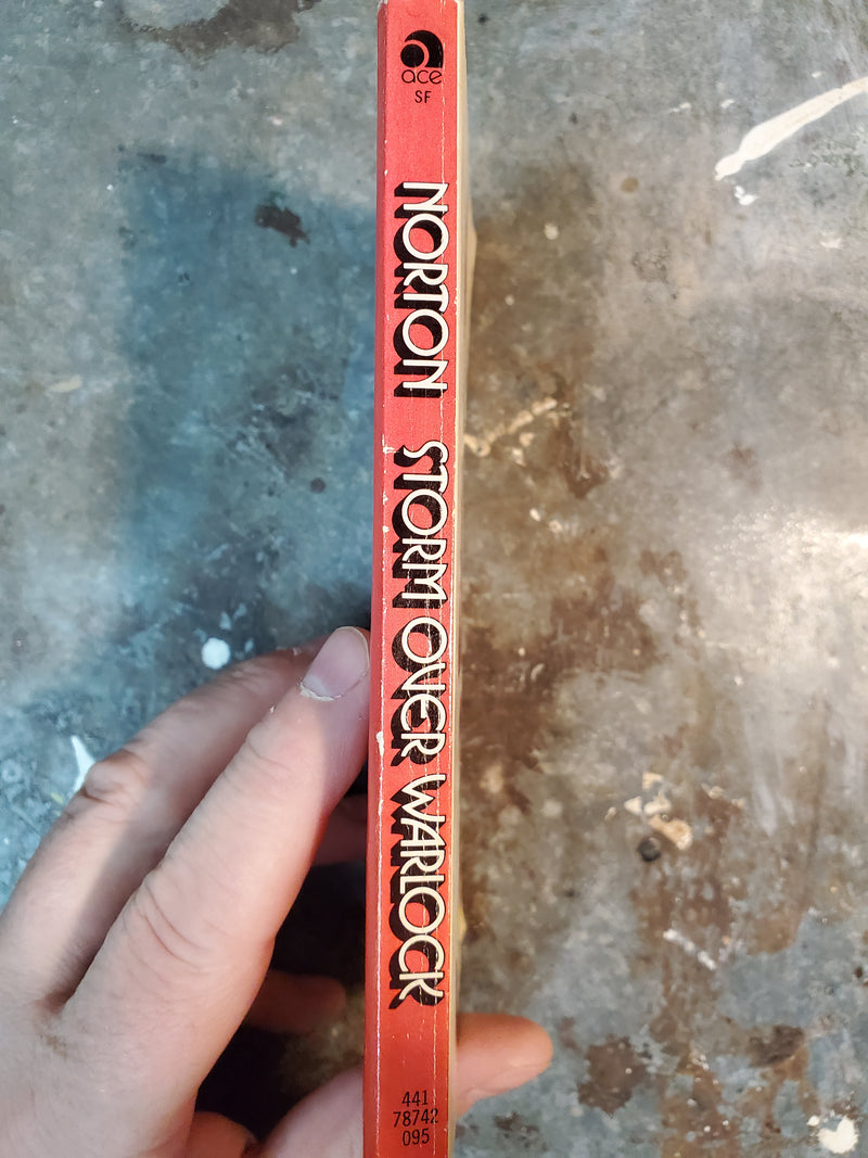 Storm Over Warlock - Andre Norton