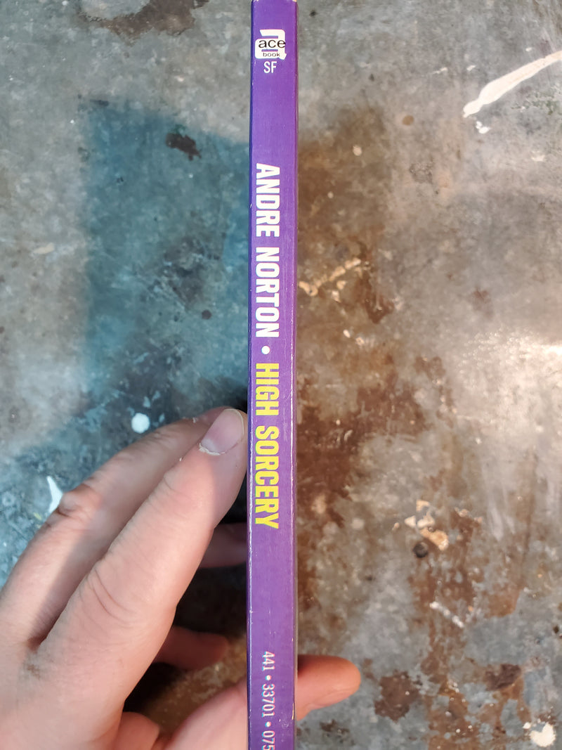 High Sorcery - Andre Norton