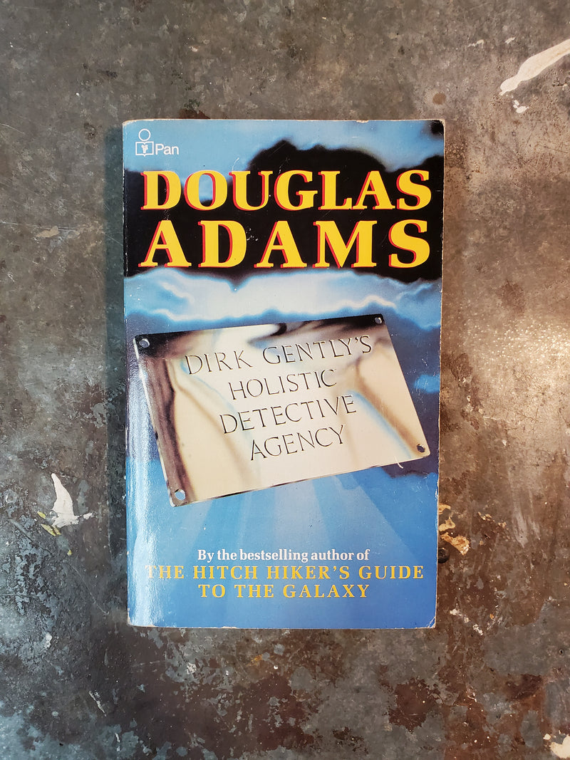 Dirk Gently's Holistic Detective Agency - Douglas Adams