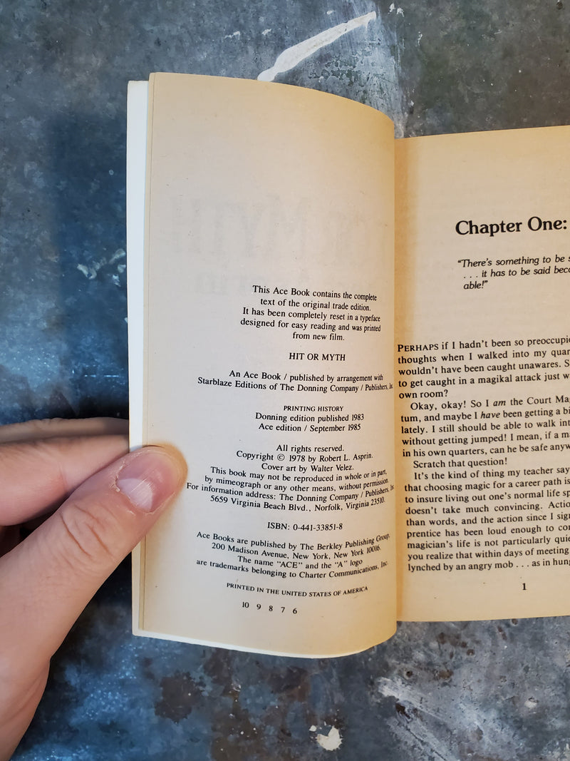 Hit Or Myth - Robert Asprin