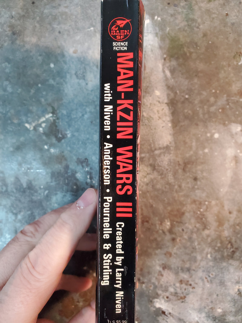 The Man-Kzin Wars III - Larry Niven w/ Poul Anderson, Jerry Pournelle & S. M. Stirling