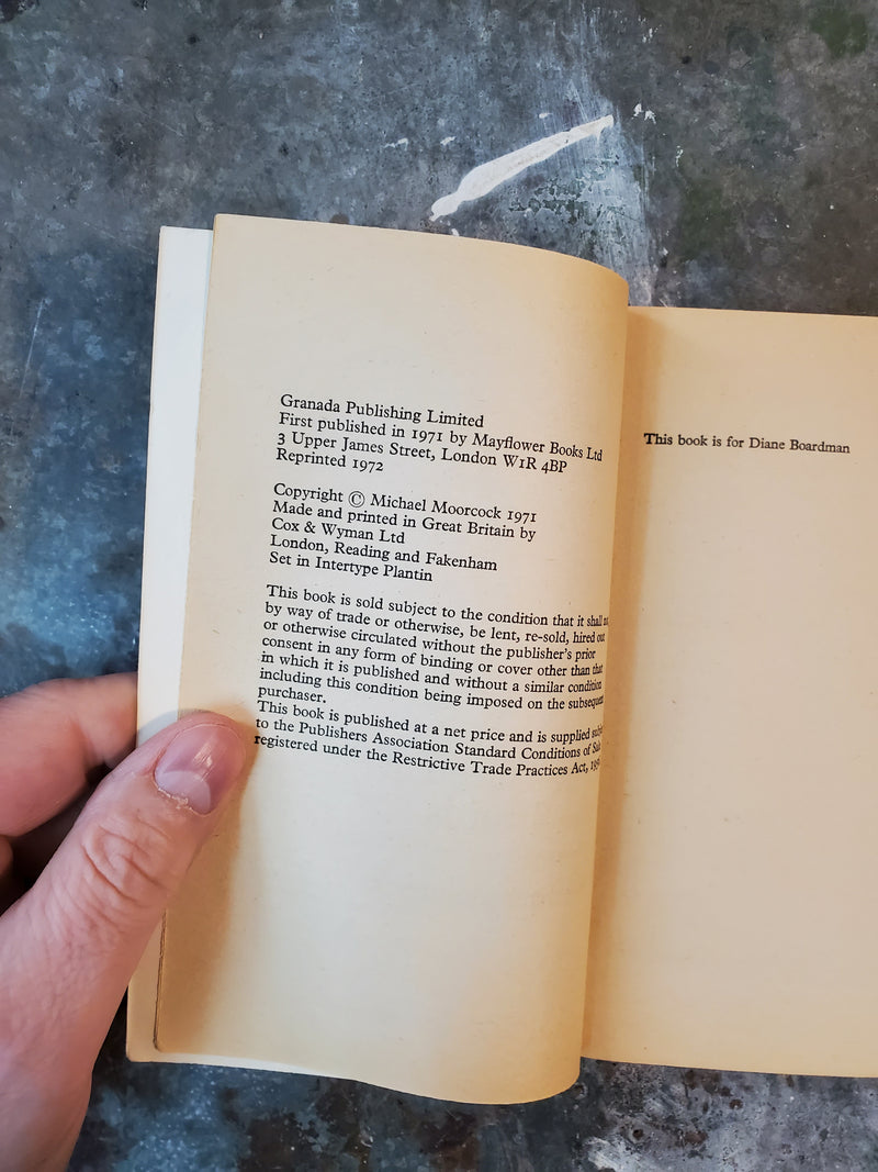 The Queen Of The Swords - Michael Moorcock