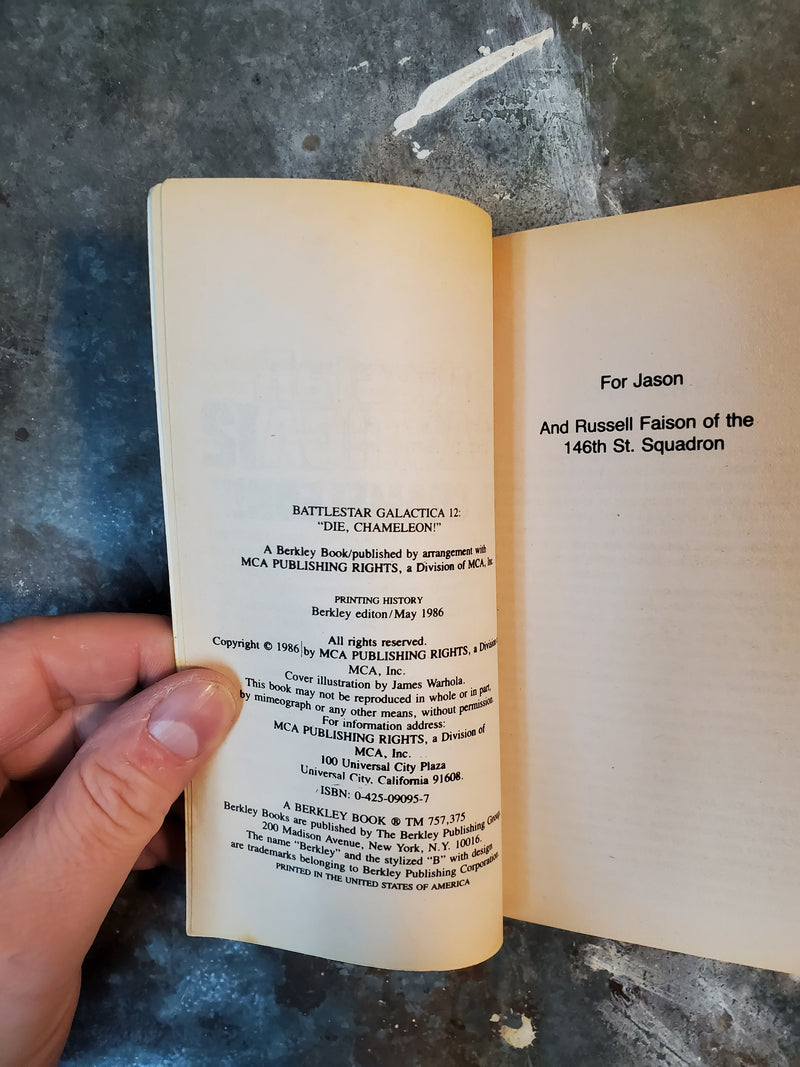 Battlestar Galactica 12: Die, Chameleon - Glen A. Larson & Robert Thurston