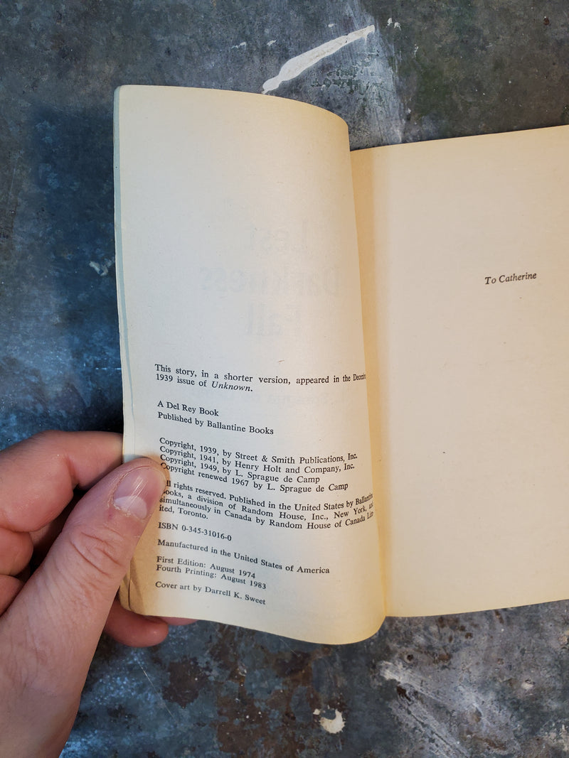 Lest Darkness Fall - L. Sprague de Camp