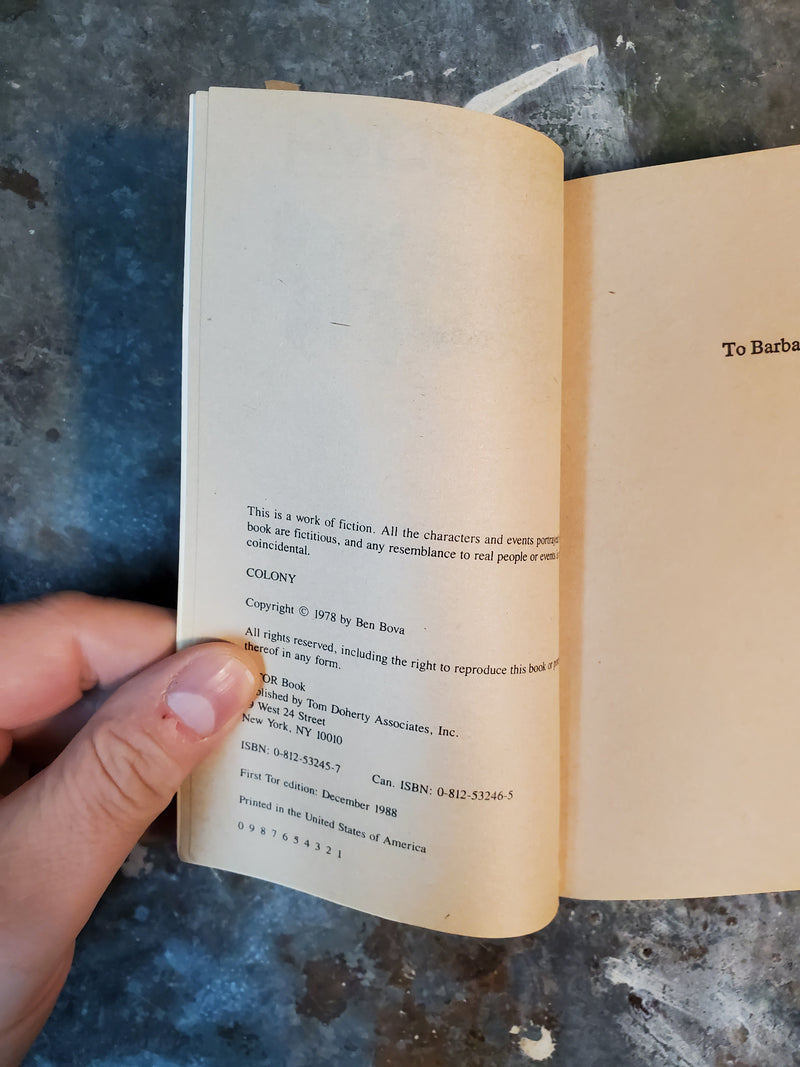 Colony - Ben Bova
