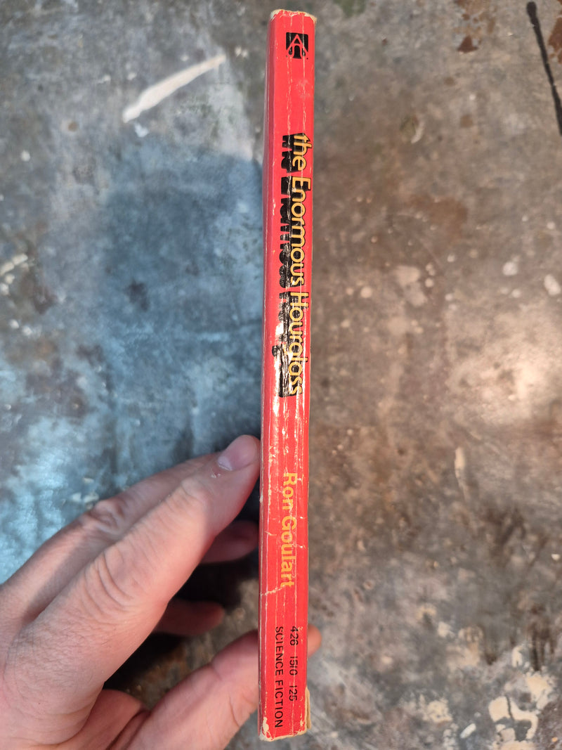 The Enormous Hourglass - Ron Goulart