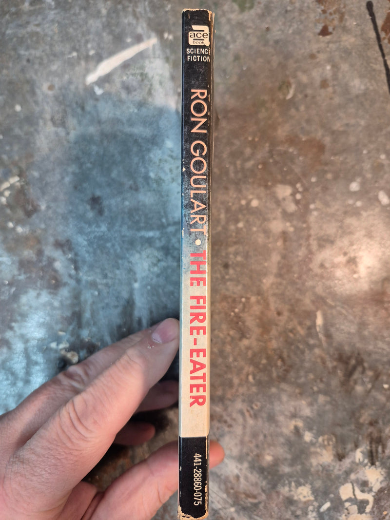 The Fire-Eater - Ron Goulart