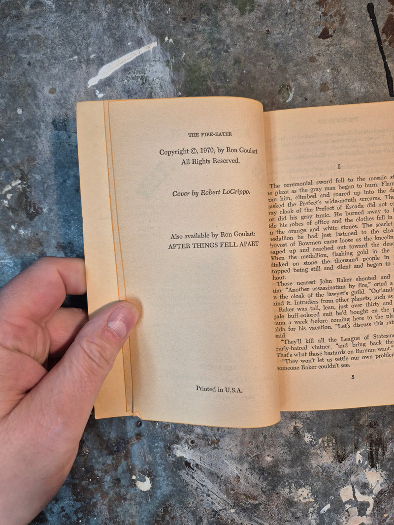 The Fire-Eater - Ron Goulart