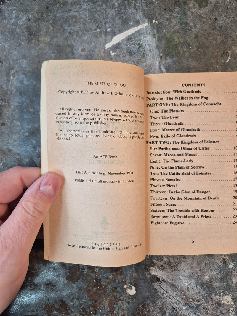 Cormac Mac Art: The Mists Of Doom - Andrew J. Offutt