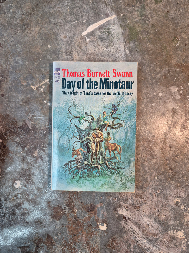 Day Of The Minotaur - Thomas Burnett Swann