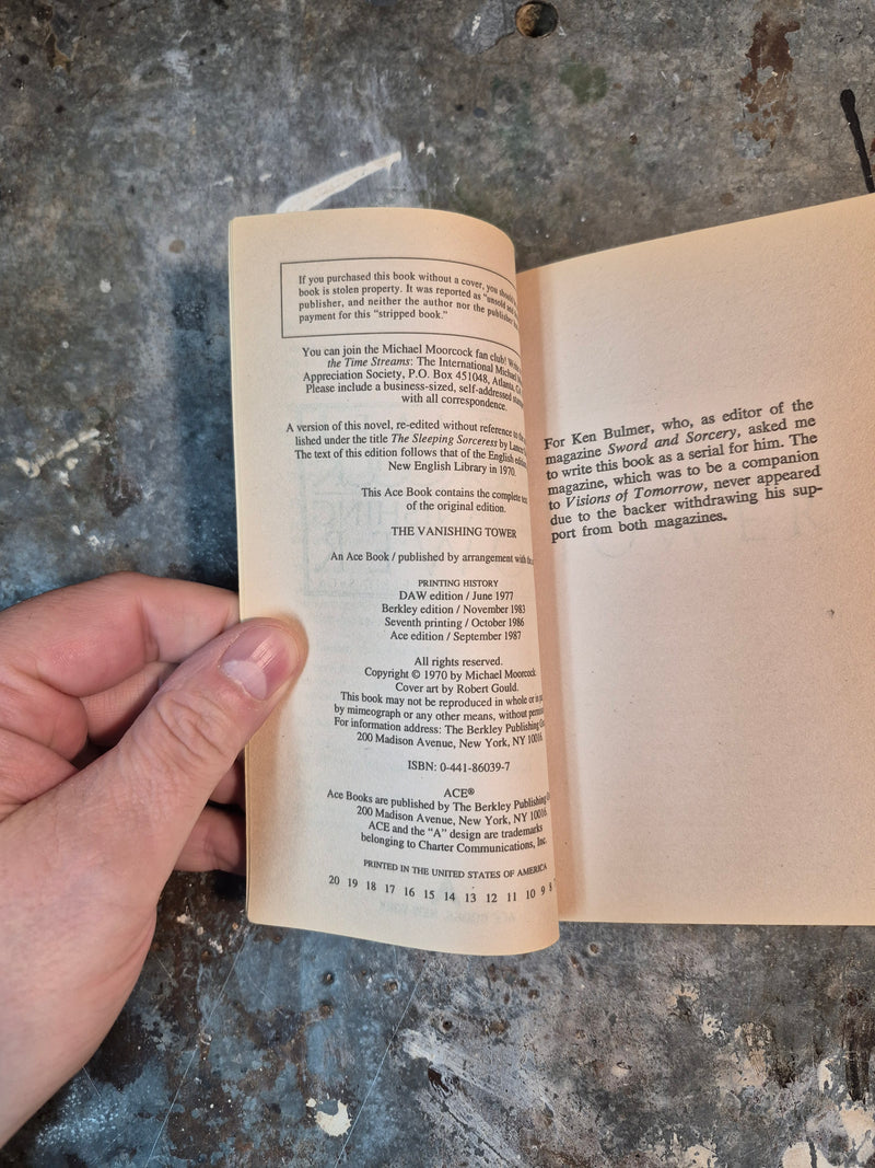 The Vanishing Tower: The Elric Saga Book Four - Michael Moorcock