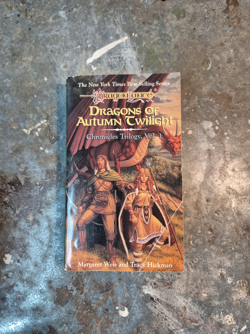 DragonLance Chronicles Trilogy Vol 1: Dragons Of Autumn Twilight - Margaret Weis & Tracy Hickman