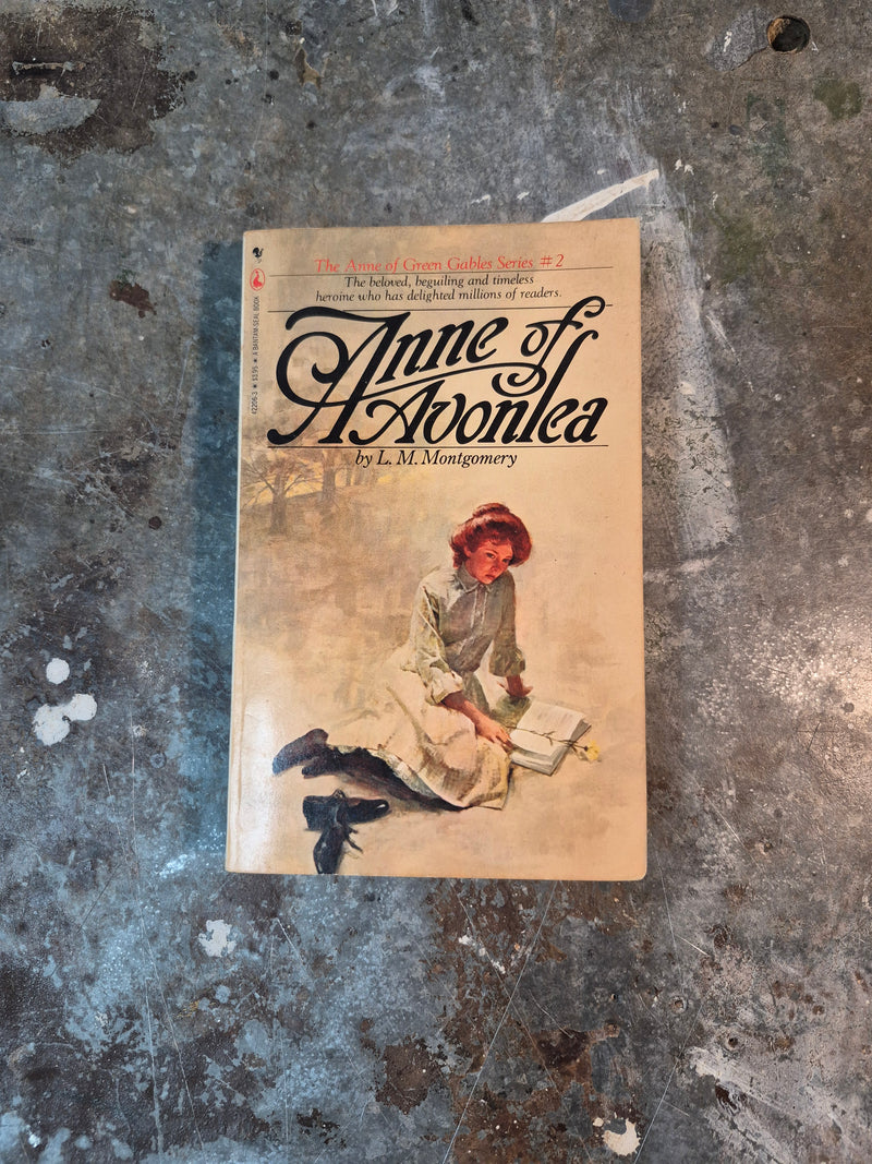 Anne Of Avonlea - Lucy Maud Montgomery