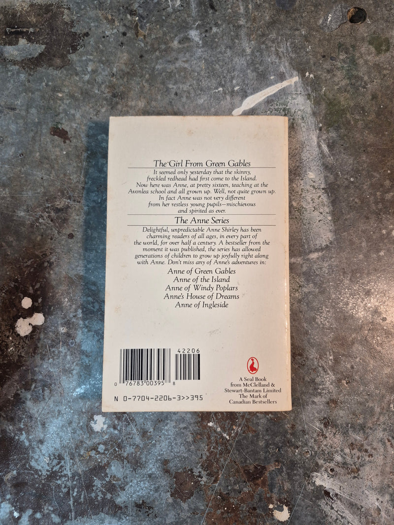 Anne Of Avonlea - Lucy Maud Montgomery