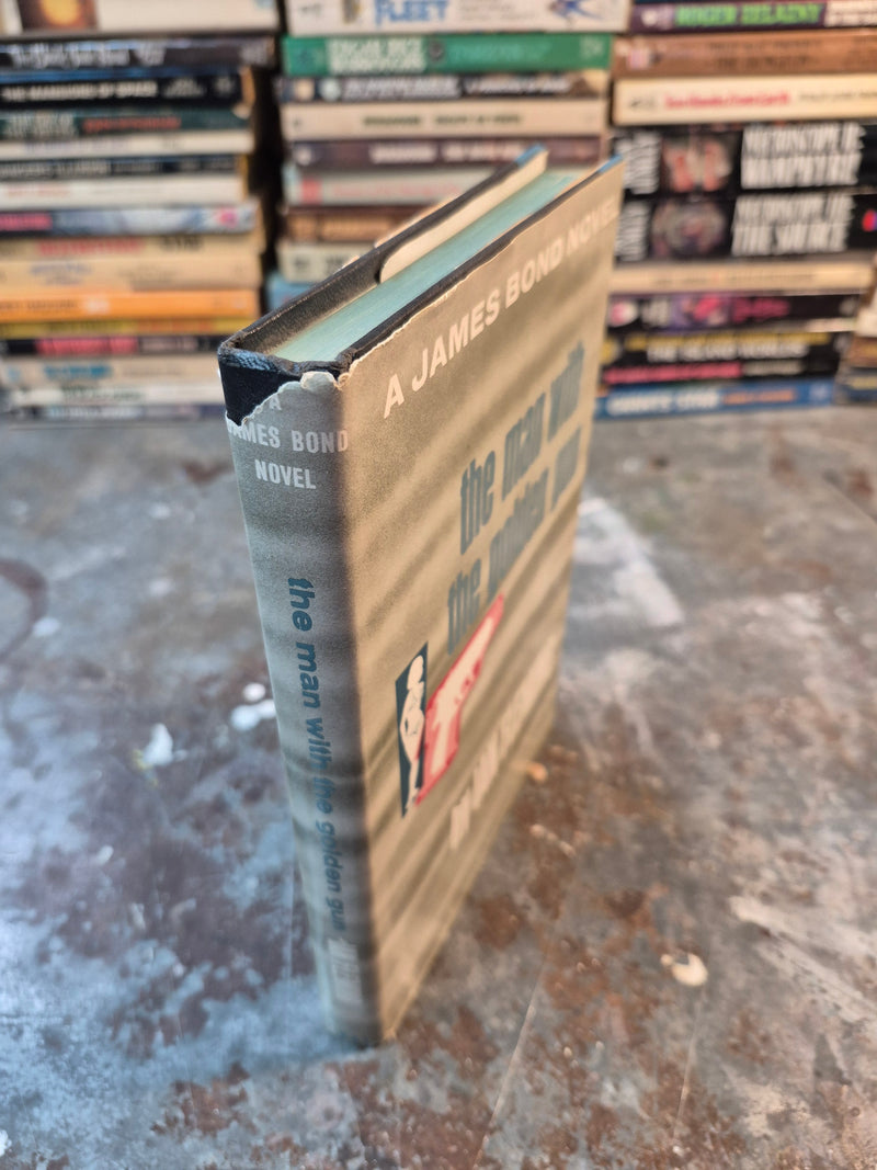 James Bond: The Man With The Golden Gun - Ian Fleming