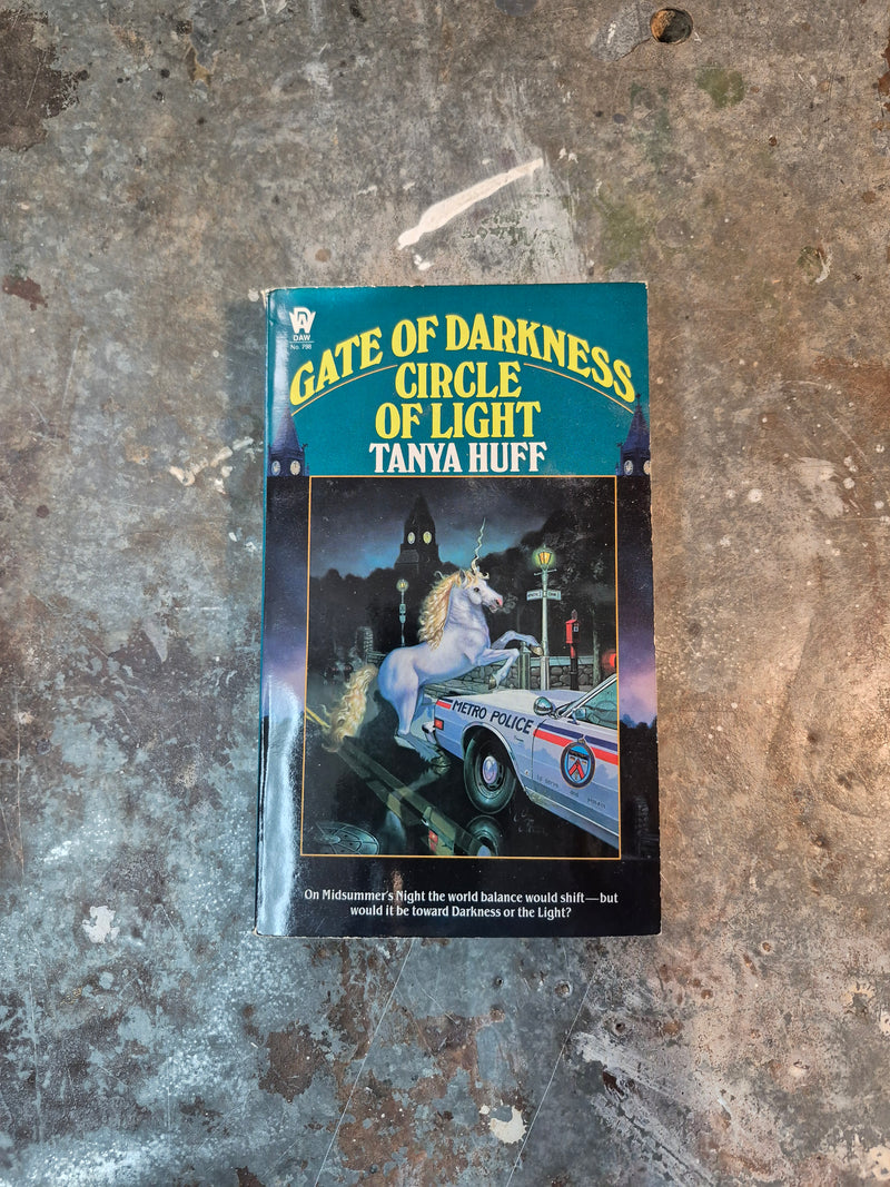 Gate Of Darkness Circle Of Light - Tanya Huff