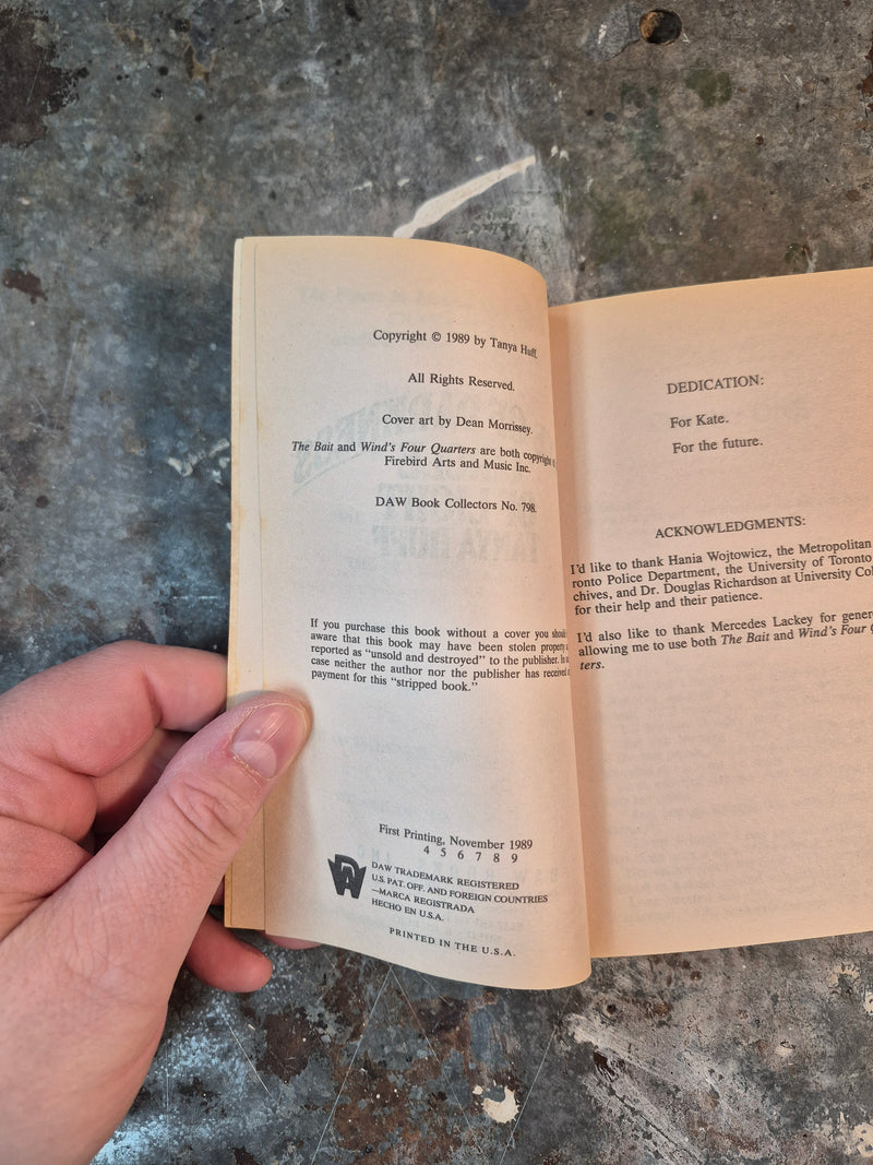 Gate Of Darkness Circle Of Light - Tanya Huff