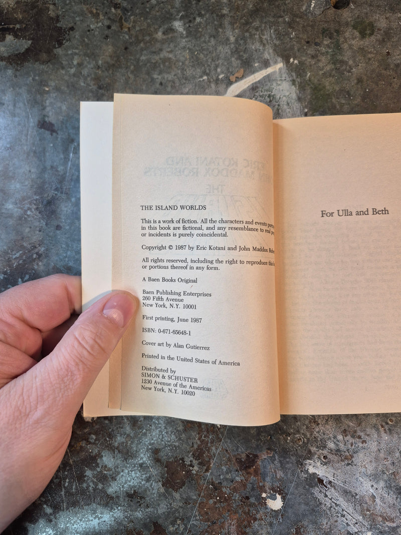 The Island Worlds - Eric Kotani & John Maddox Roberts