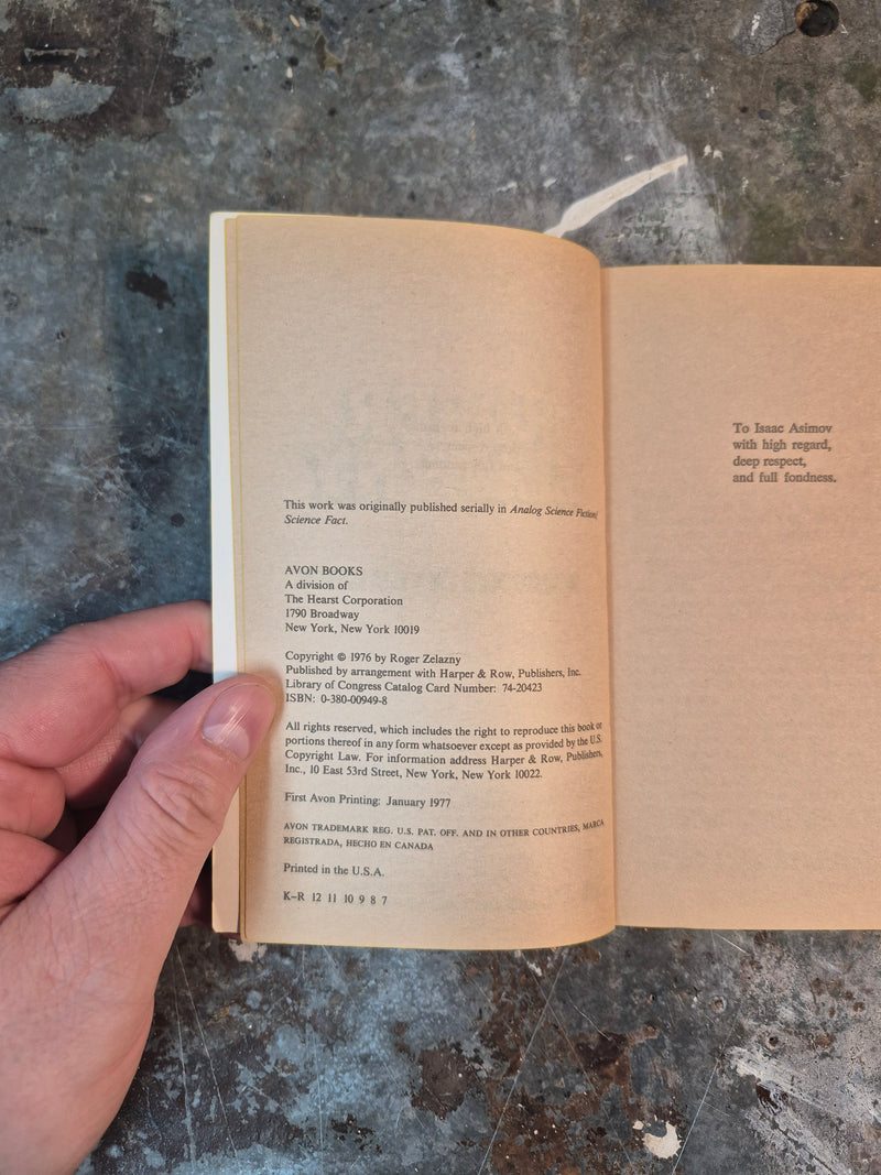 Doorways In The Sand - Roger Zelazny