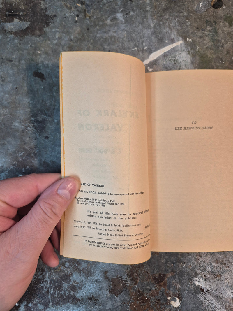 Skylark Of Valeron - E. E. "Doc" Smith