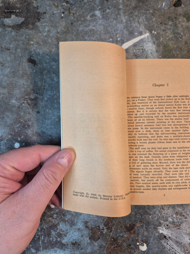 The Wailing Asteroid - Murray Leinster