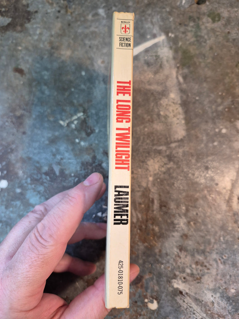 The Long Twilight - Keith Laumer