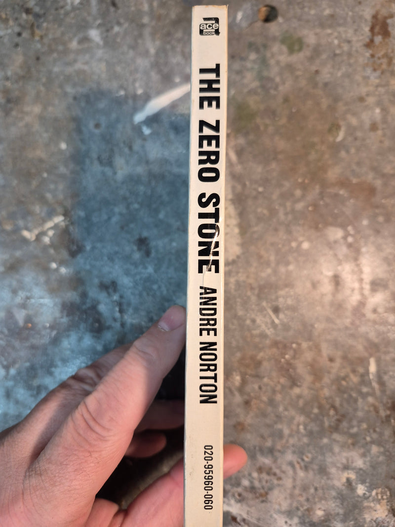 The Zero Stone - Andre Norton