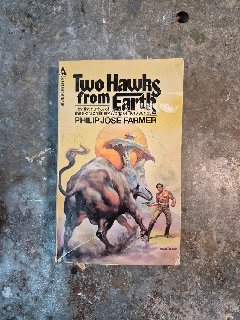 Two Hawks From Earth - Philip Jose Farmer