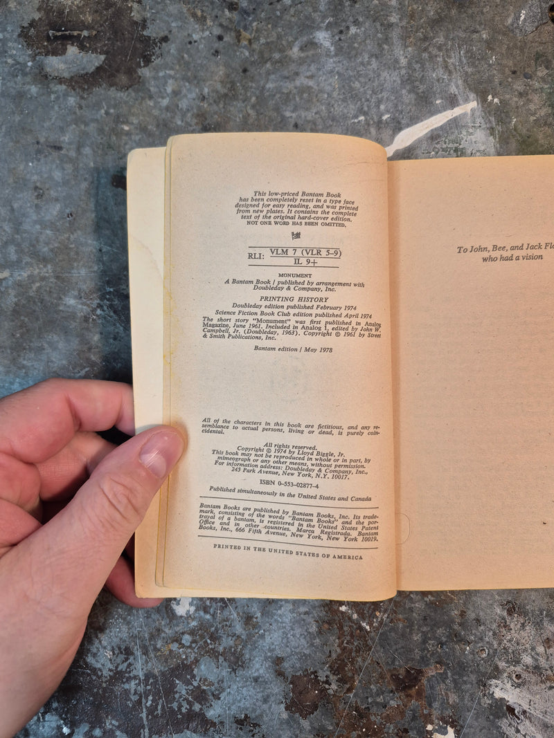 Monument - Lloyd Biggle Jr.