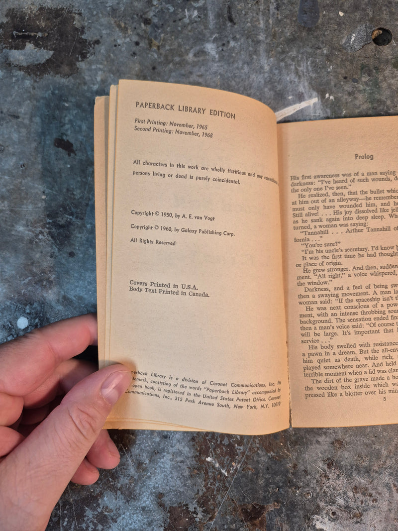 The House That Stood Still - A. E. van Vogt