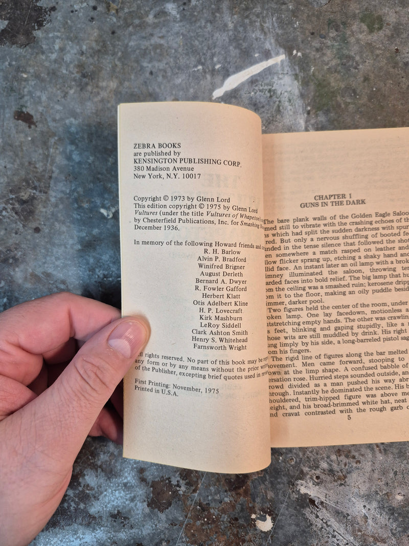 The Vultures Of Whapeton - Robert E. Howard