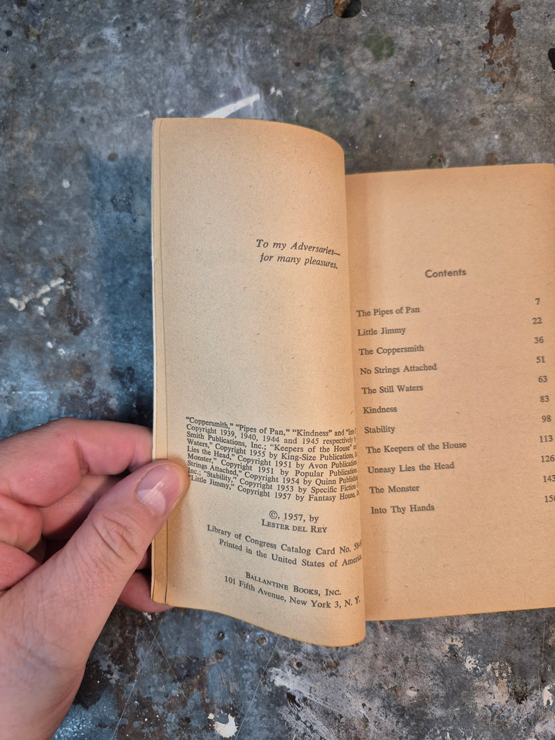 Robots And Changelings - Lester del Rey