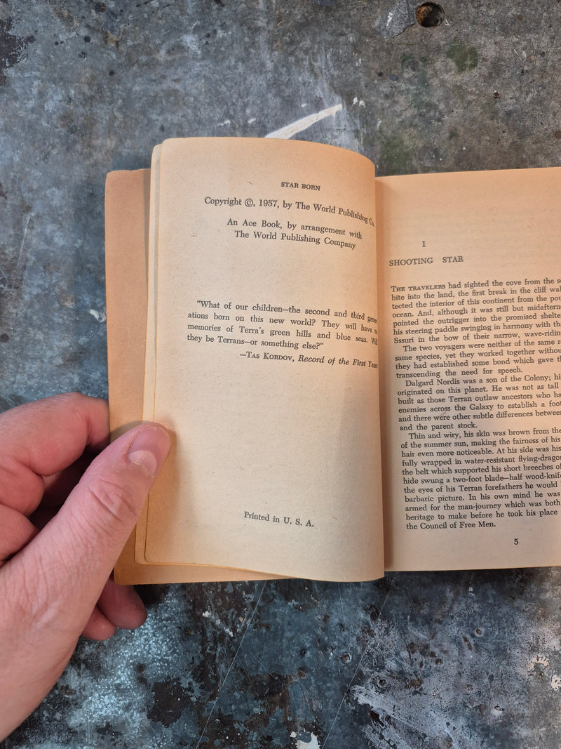 Star Born - Andre Norton