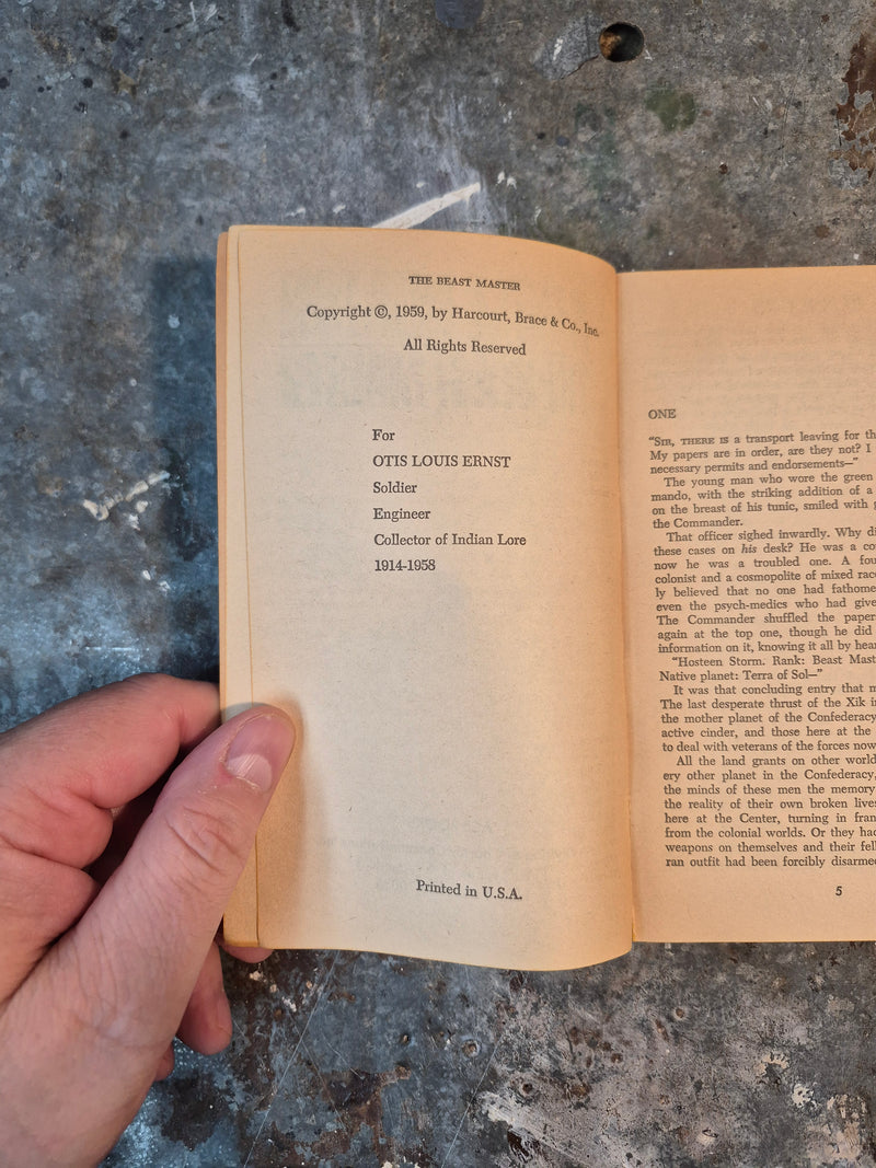 The Beast Master - Andre Norton