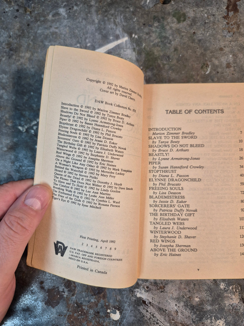 Sword And Sorceress IX - Marion Zimmer Bradley (editor)