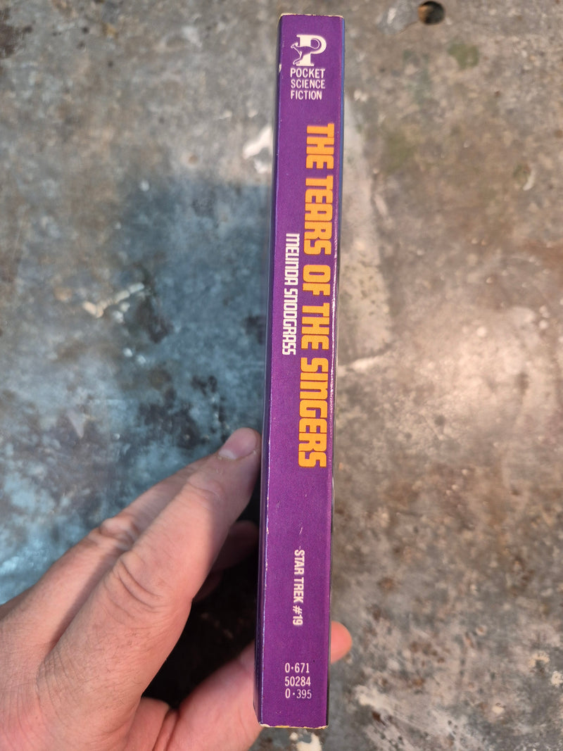 Star Trek 19: The Tears Of The Singers - Melinda Snodgrass