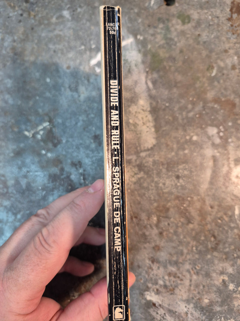 Divide And Rule - L. Sprague de Camp