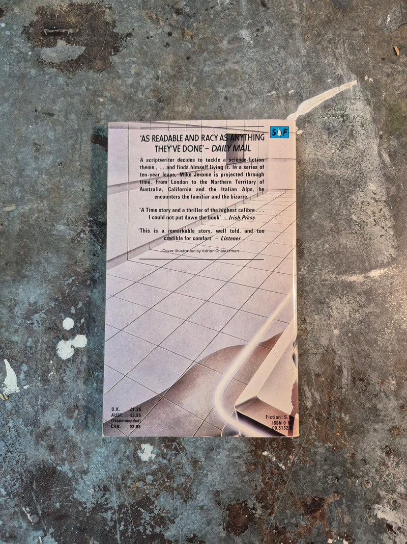 Seven Steps To The Sun - Fred & Geoffrey Hoyle